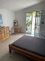 EQ Surf Retreat