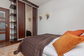 Cozy Apartment Near Airport by Renters