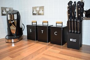 Penthouse 1-bed Apartment With Amazing Views