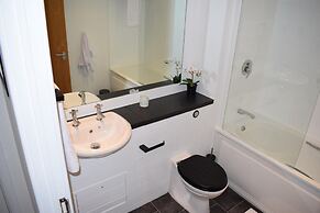 Penthouse 1-bed Apartment With Amazing Views