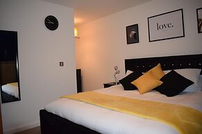 Penthouse 1-bed Apartment With Amazing Views