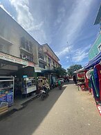 SPOT ON 93445 Penginapan Alfafa ScorpioNearNagoya Hill Shopping Mall