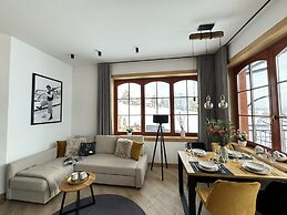 White Sheep - LoftAffair