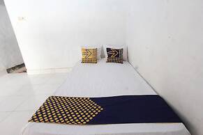 SPOT ON 93441 Gians Homestay Near SMKN 2 Kuripan