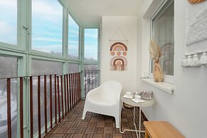 Charming Trzebnicka Apartment by Renters