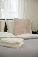 Charming Trzebnicka Apartment by Renters