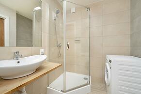 Charming Trzebnicka Apartment by Renters