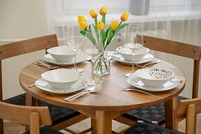 Charming Trzebnicka Apartment by Renters