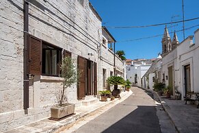 TRULLI CONTENTO ROOMS E APARTMENTS