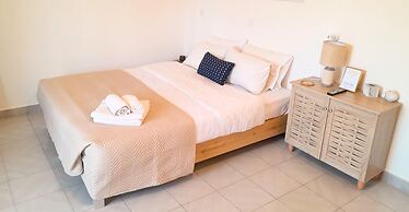 IQ Malamo Studios Lambi Beach