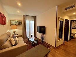 Casón De Los López Apartments