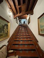 Casón De Los López Apartments