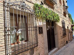 Casón De Los López Apartments