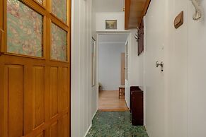 Apartment Close to the Park by Renters