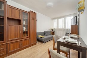 Apartment Close to the Park by Renters