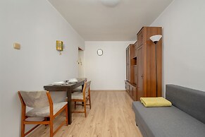 Apartment Close to the Park by Renters