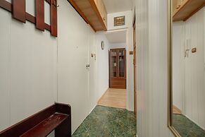 Apartment Close to the Park by Renters