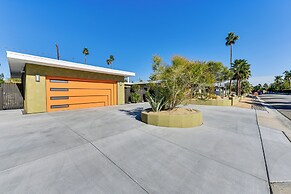 2 Mi to Downtown: Luxe Palm Springs Home!