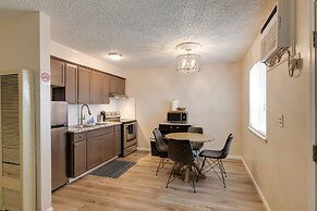 2nd-floor Fresno Apt w/ Shared Grill & Dining Area