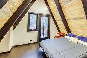 Stunning A-frame Cabin, Steps to Clark Fork River