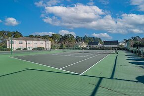 Legends Golf Condo ~ 10 Mi to Myrtle Beach Access!