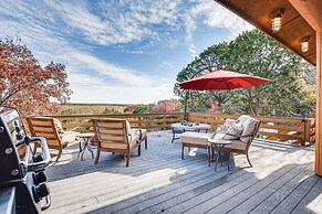 Lake Whitney Cabin w/ Hot Tub & Fire Pit!