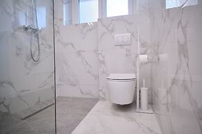 LaMer Luxury Suite by Litto