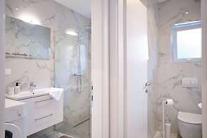 LaMer Luxury Suite by Litto