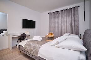 LaMer Luxury Suite by Litto