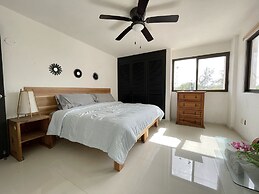 Flamingo Plus by Andiani Travel