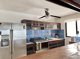 Flamingo Plus by Andiani Travel