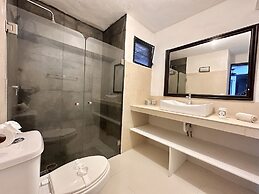 Flamingo Plus by Andiani Travel