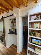 The Treetop Hideaways at Ruby Falls