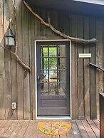 The Treetop Hideaways at Ruby Falls