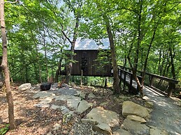 The Treetop Hideaways at Ruby Falls