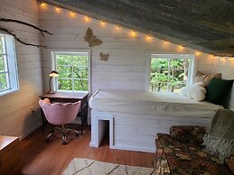 The Treetop Hideaways at Ruby Falls