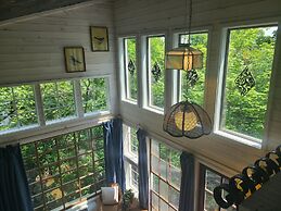 The Treetop Hideaways at Ruby Falls