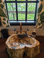 The Treetop Hideaways at Ruby Falls