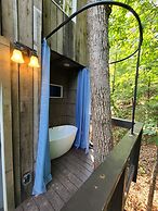 The Treetop Hideaways at Ruby Falls