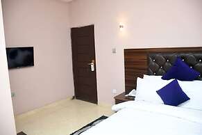Joyrich Hotel