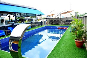 Joyrich Hotel