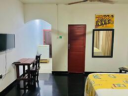 E-Town City Guest House