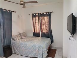 E-Town City Guest House