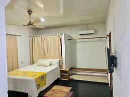 E-Town City Guest House