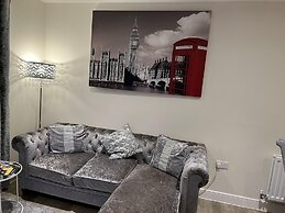 Inviting 2 Bedroom Apartment in Maidenhead