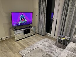 Inviting 2 Bedroom Apartment in Maidenhead