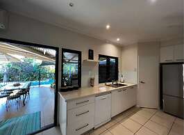 Entire holiday home in Cable Beach