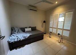 Entire holiday home in Cable Beach