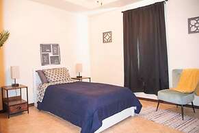 3BD 2BT Town Suite Minutes Away Medical Center
