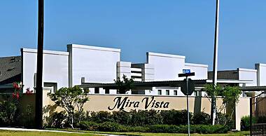 Beautiful Apartment 9 min to Mercedes Outlets